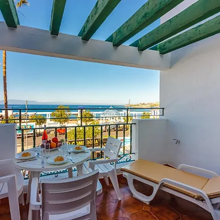 Sea View Studio *